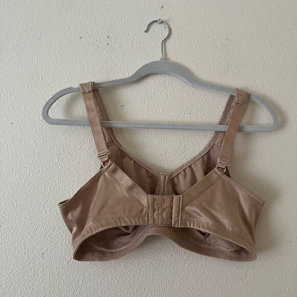 Playtex Women's 18-Hour Ultimate Lift Wireless Full-Coverage Bra size 40DD - Picture 4 of 6